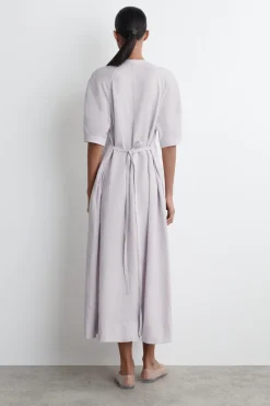 MIDIKLEID MIT BINDEDETAIL