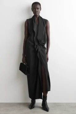 MIDIKLEID MIT DRAPIERUNG UND VOLANTS