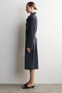 MIDIKLEID MIT GÜRTEL