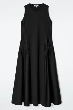 MIDIKLEID MIT SEITLICHEN RAFFUNGEN