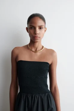 MIDIKLEID MIT SMOKDETAILS