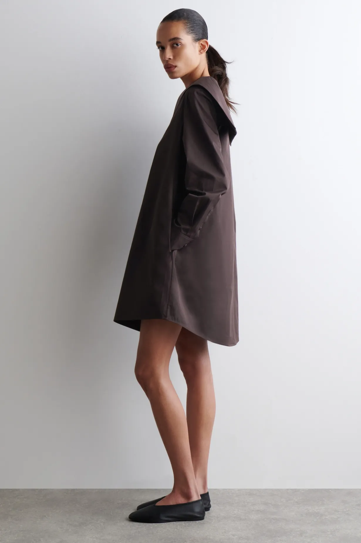 MINIKLEID AUS BAUMWOLLE MIT MATROSENKRAGEN