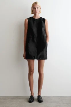 MINIKLEID AUS LEDER MIT PONYHAAR-EFFEKT