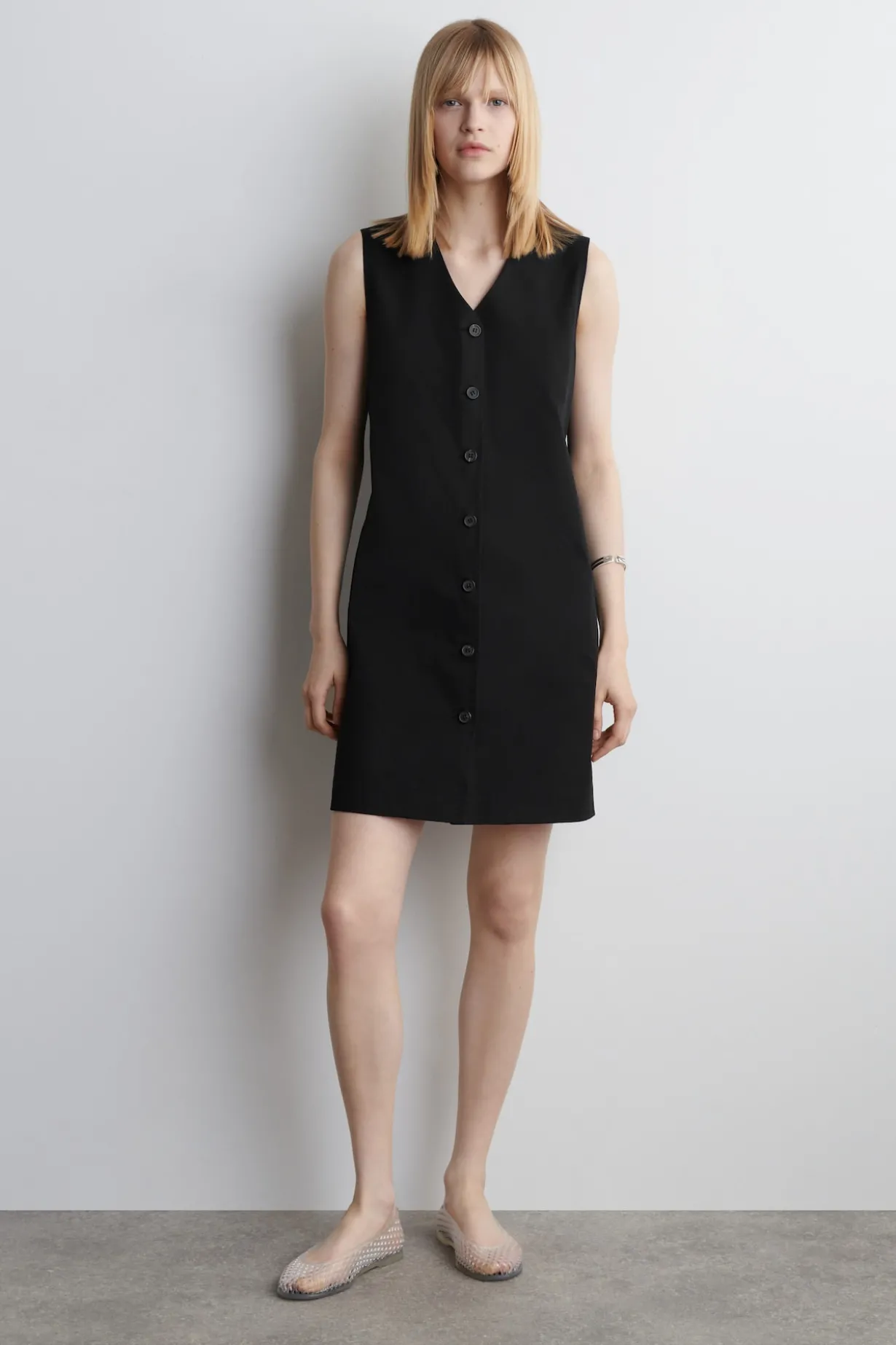 MINIKLEID AUS PIMA-BIOBAUMWOLLE MIT KNÖPFEN
