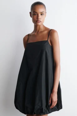 MINIKLEID MIT BUBBLE-SAUM