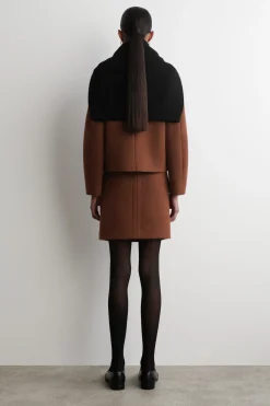 MINIROCK AUS WOLLE MIT STEPPNÄHTEN