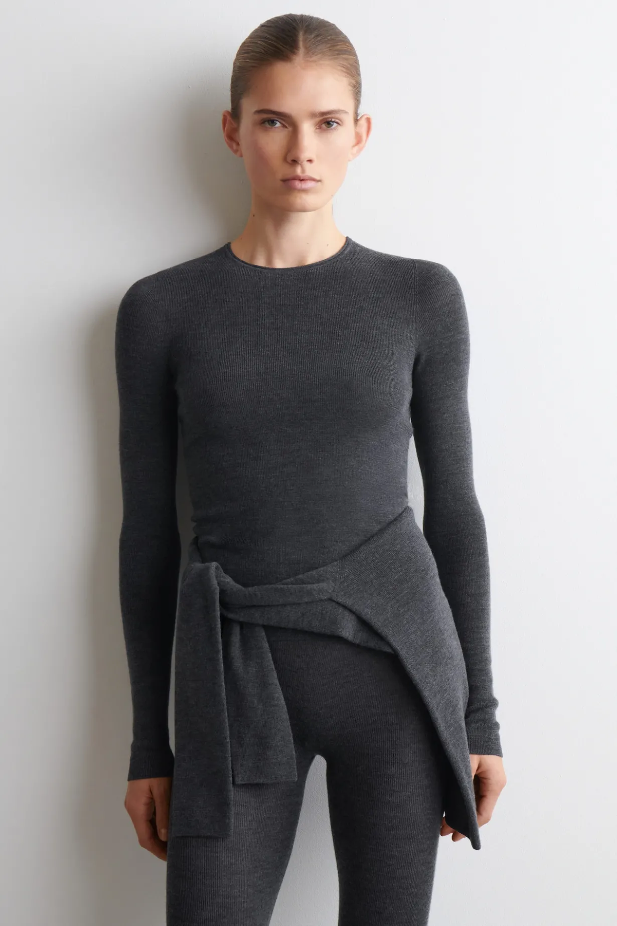 NAHTLOSES LANGARMSHIRT AUS MERINOWOLLE