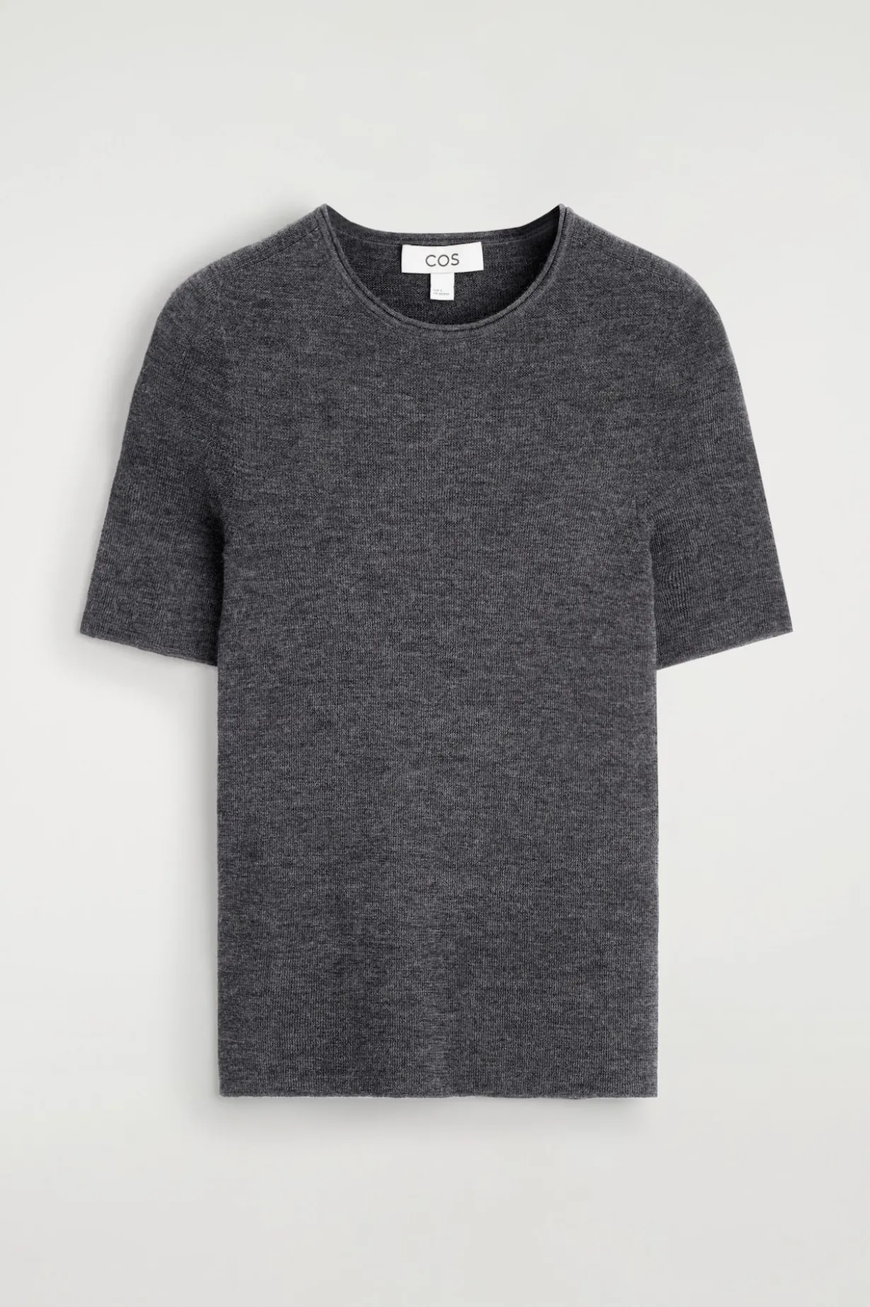 NAHTLOSES T-SHIRT AUS MERINOWOLLE