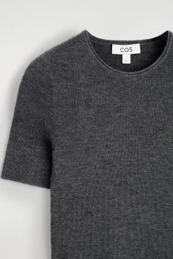 NAHTLOSES T-SHIRT AUS MERINOWOLLE