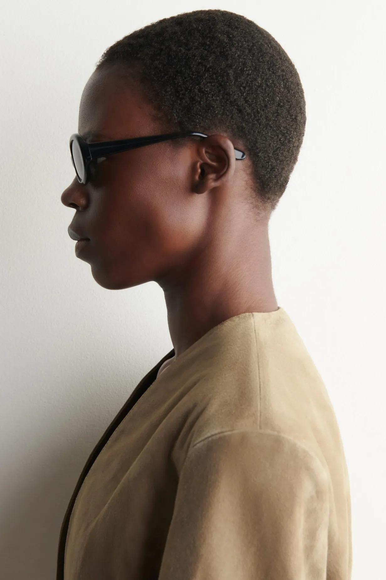 OVALE SONNENBRILLE
