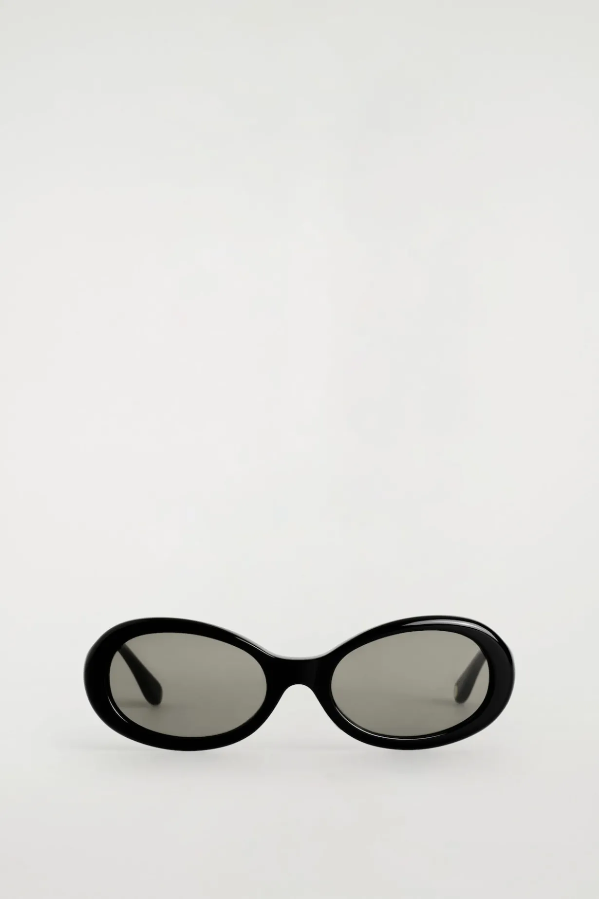 OVALE SONNENBRILLE