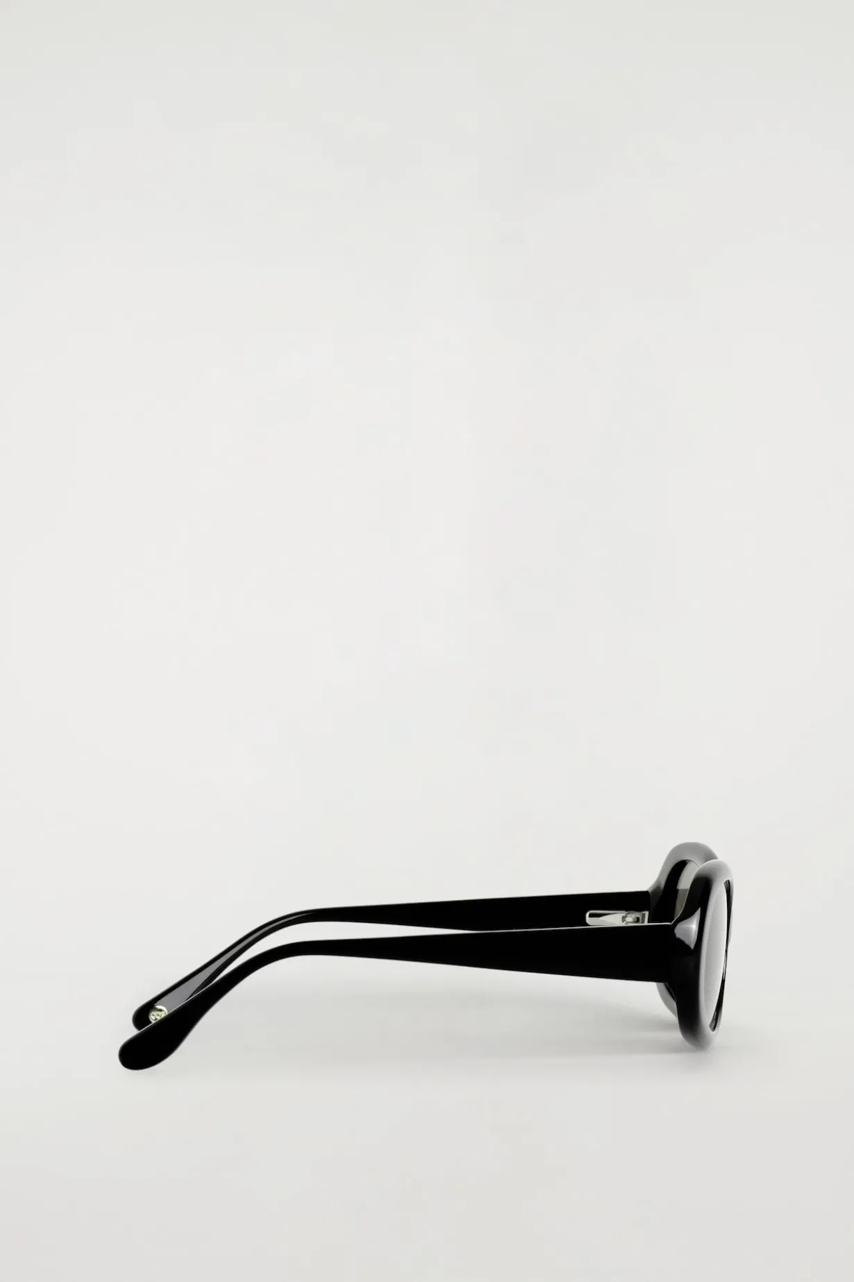 OVALE SONNENBRILLE