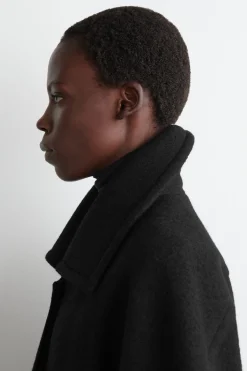 OVERSIZED-KURZJACKE AUS KOCHWOLLE