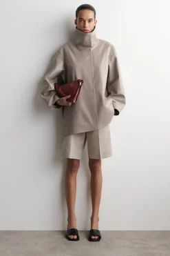 OVERSIZED-LEDERBOMBERJACKE MIT STEHKRAGEN