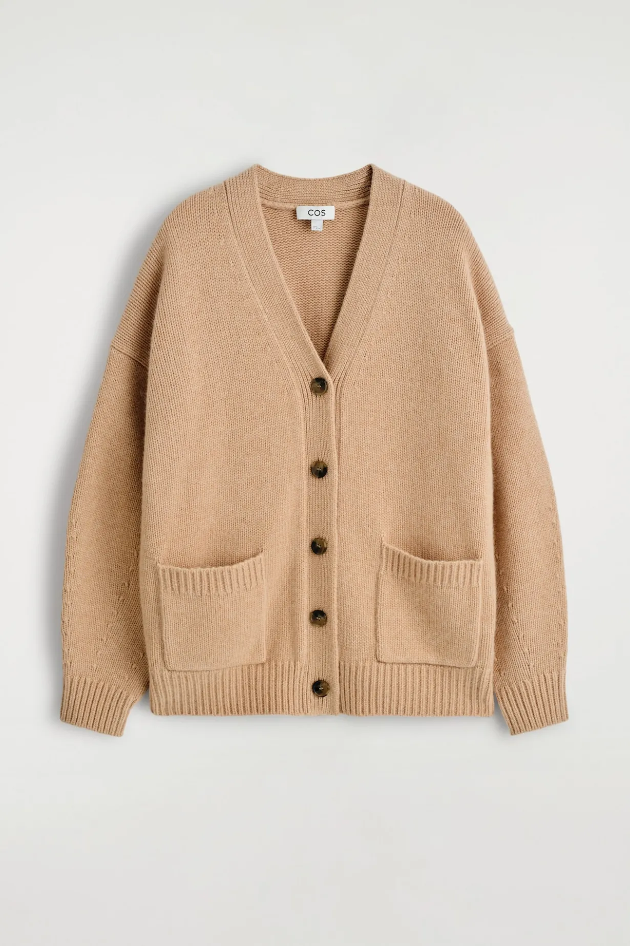 OVERSIZED-STRICKJACKE AUS MERINOWOLLE