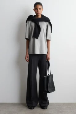 OVERSIZED-T-SHIRT