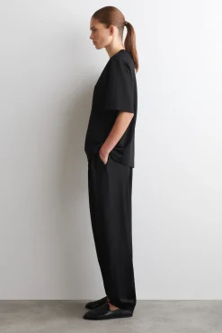 OVERSIZED-T-SHIRT