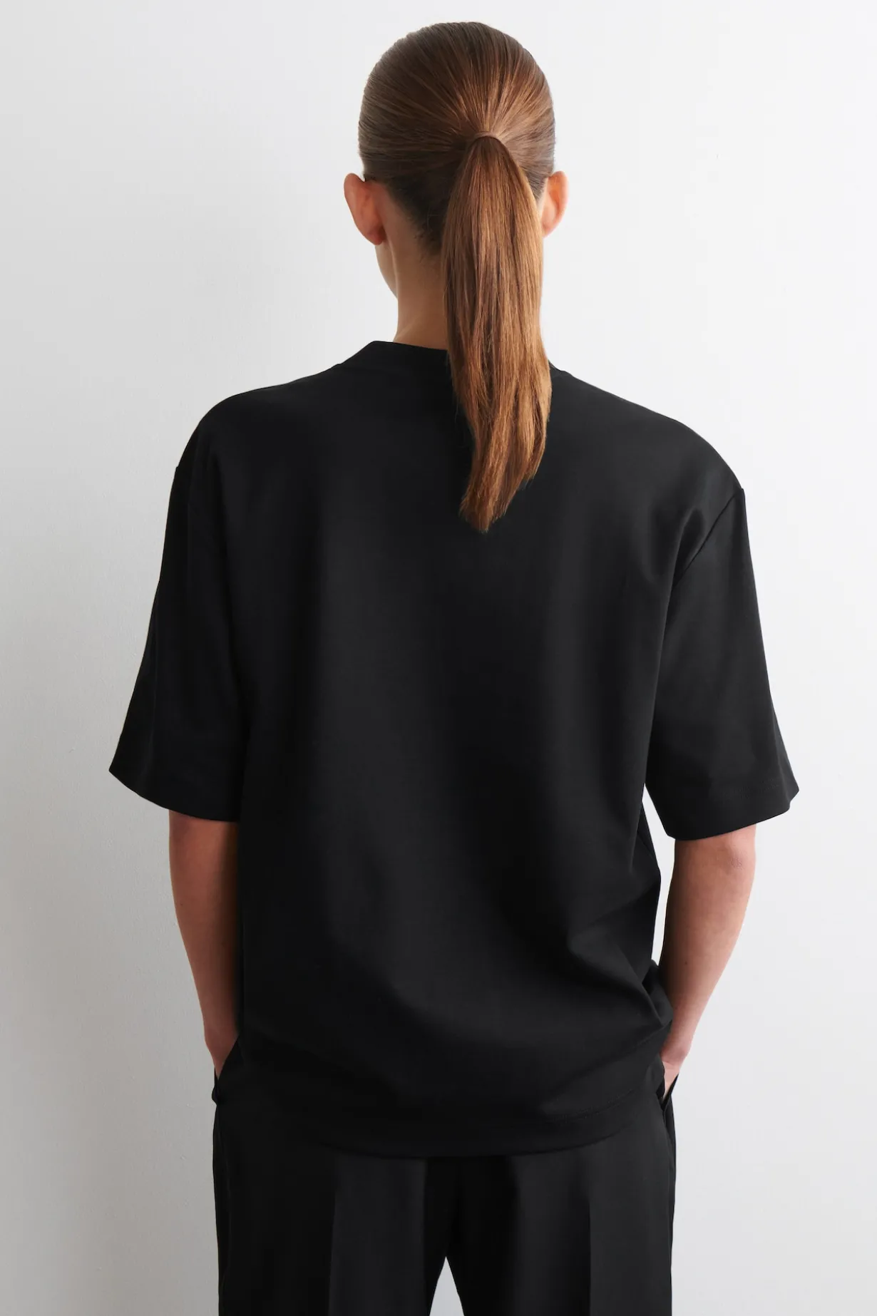 OVERSIZED-T-SHIRT