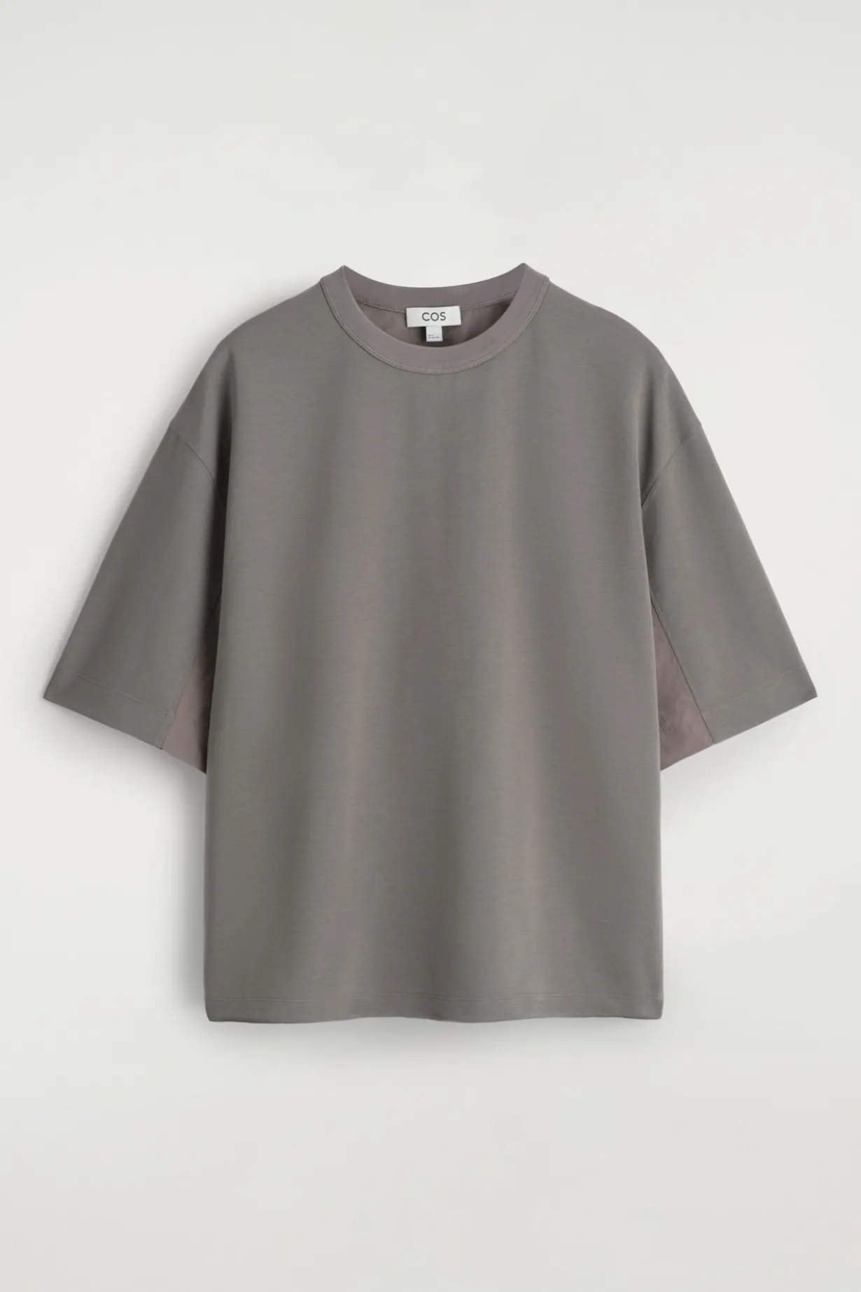OVERSIZED-T-SHIRT MIT KORDELZUG