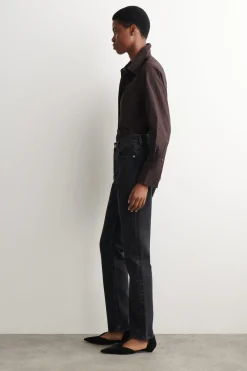 PIPELINE JEANS MIT SCHMALEM BEIN