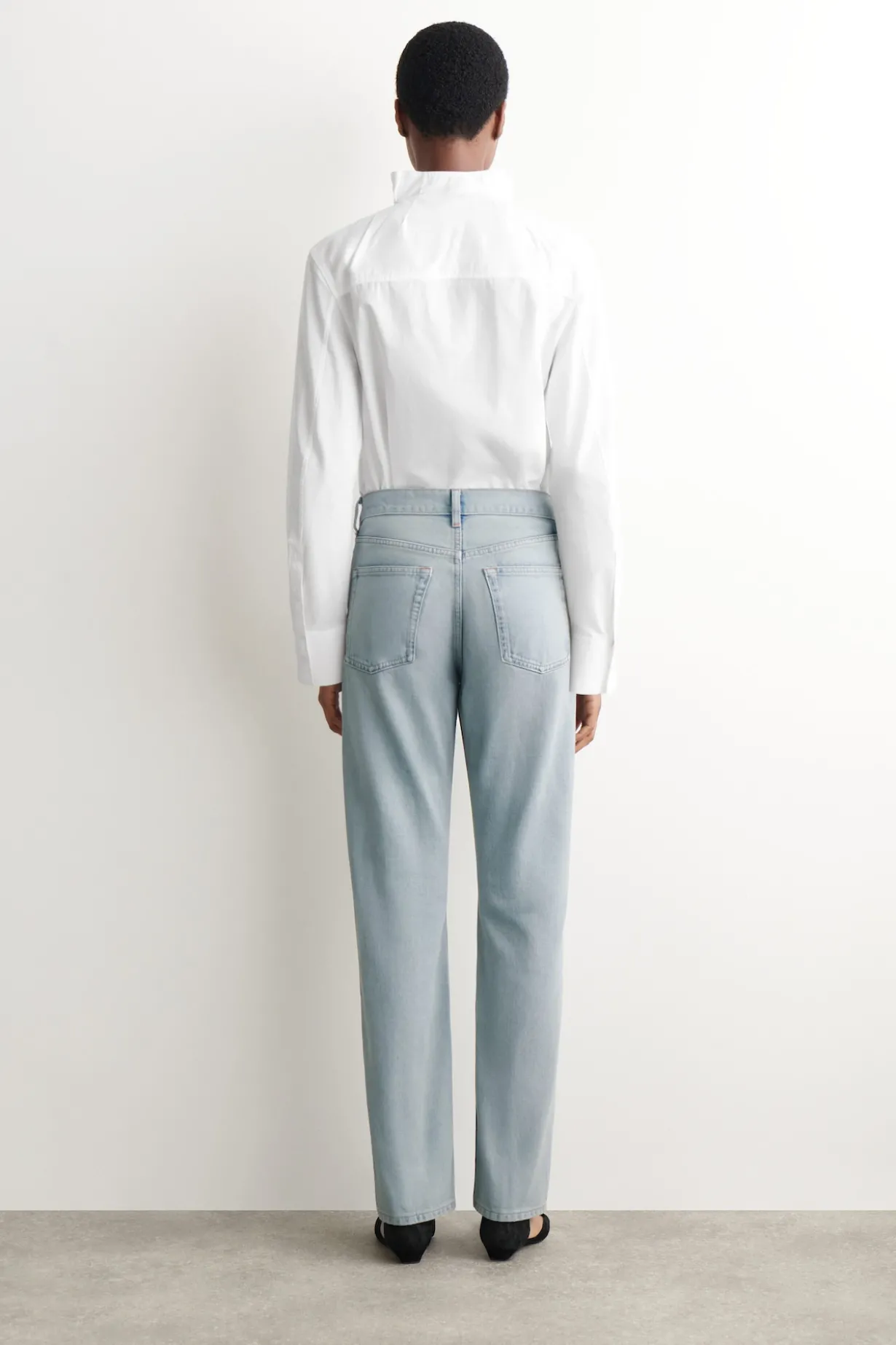PIPELINE JEANS MIT SCHMALEM BEIN