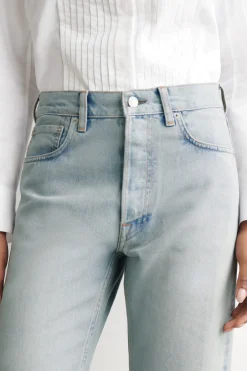 PIPELINE JEANS MIT SCHMALEM BEIN