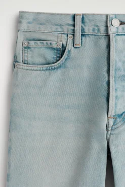 PIPELINE JEANS MIT SCHMALEM BEIN