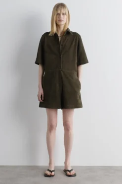 PLAYSUIT AUS VELOURSLEDER