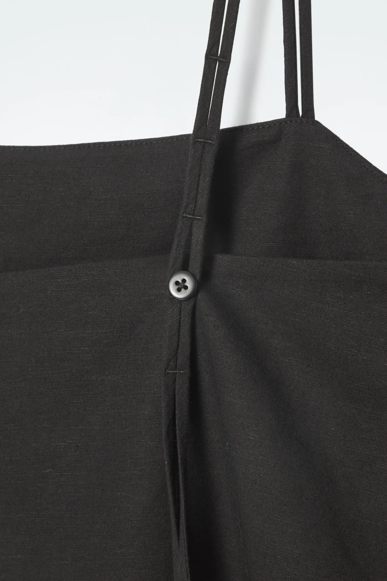 PLAYSUIT MIT KARREE-AUSSCHNITT