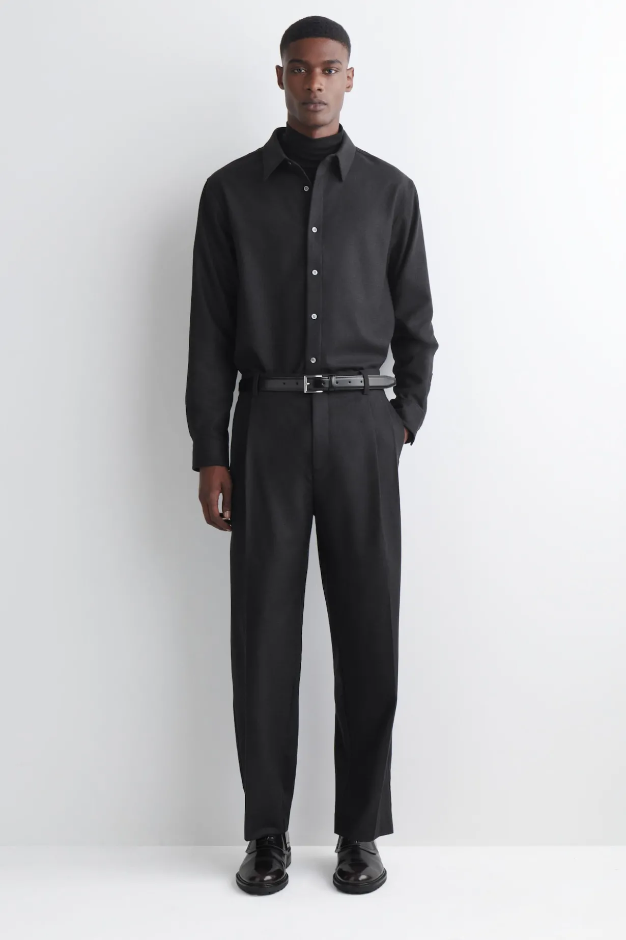 PLEATED WOOL RELAXED-FIT STRAIGHT-LEG TROUSERS