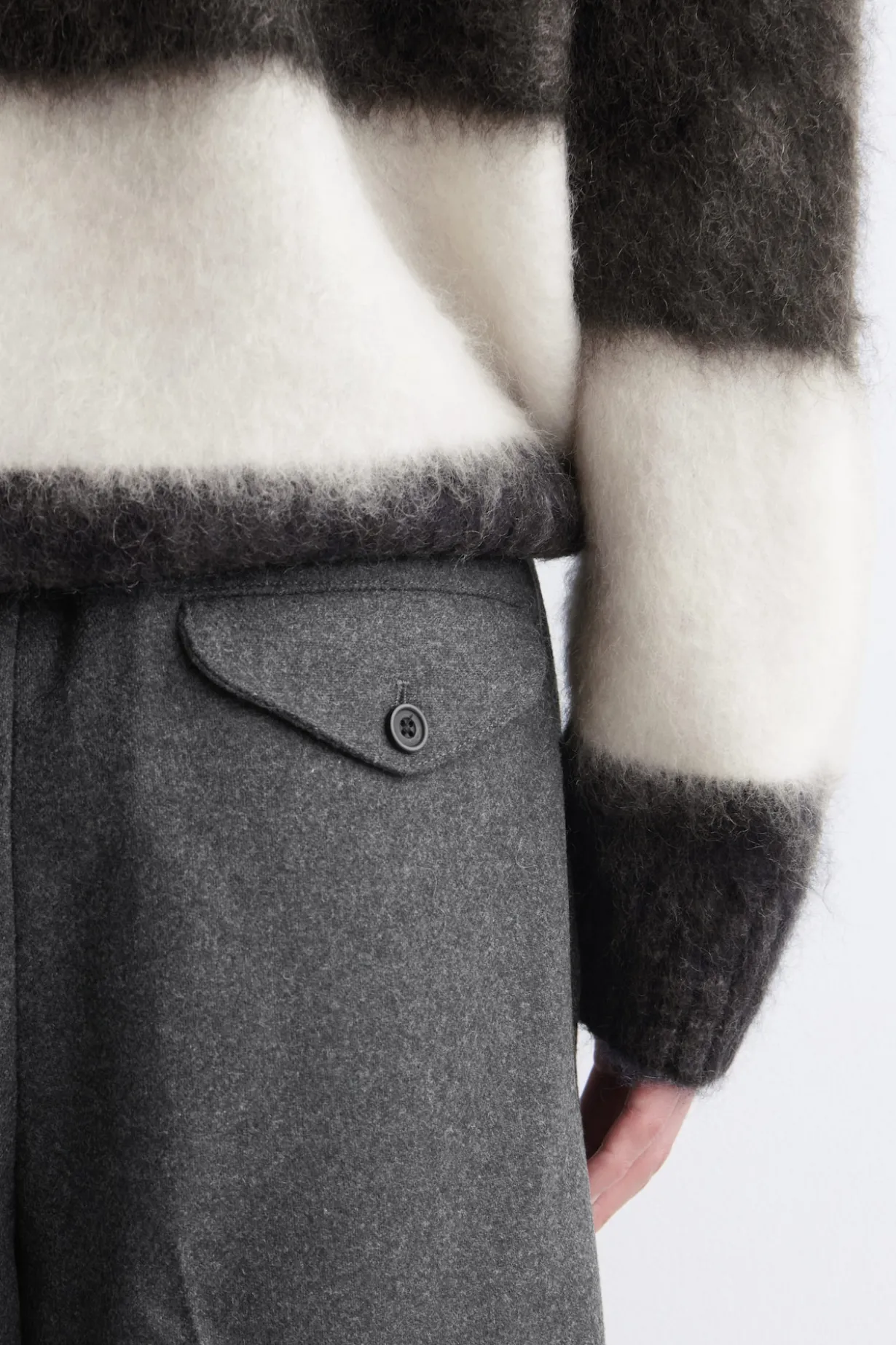 PLEATED WOOL RELAXED-FIT STRAIGHT-LEG TROUSERS