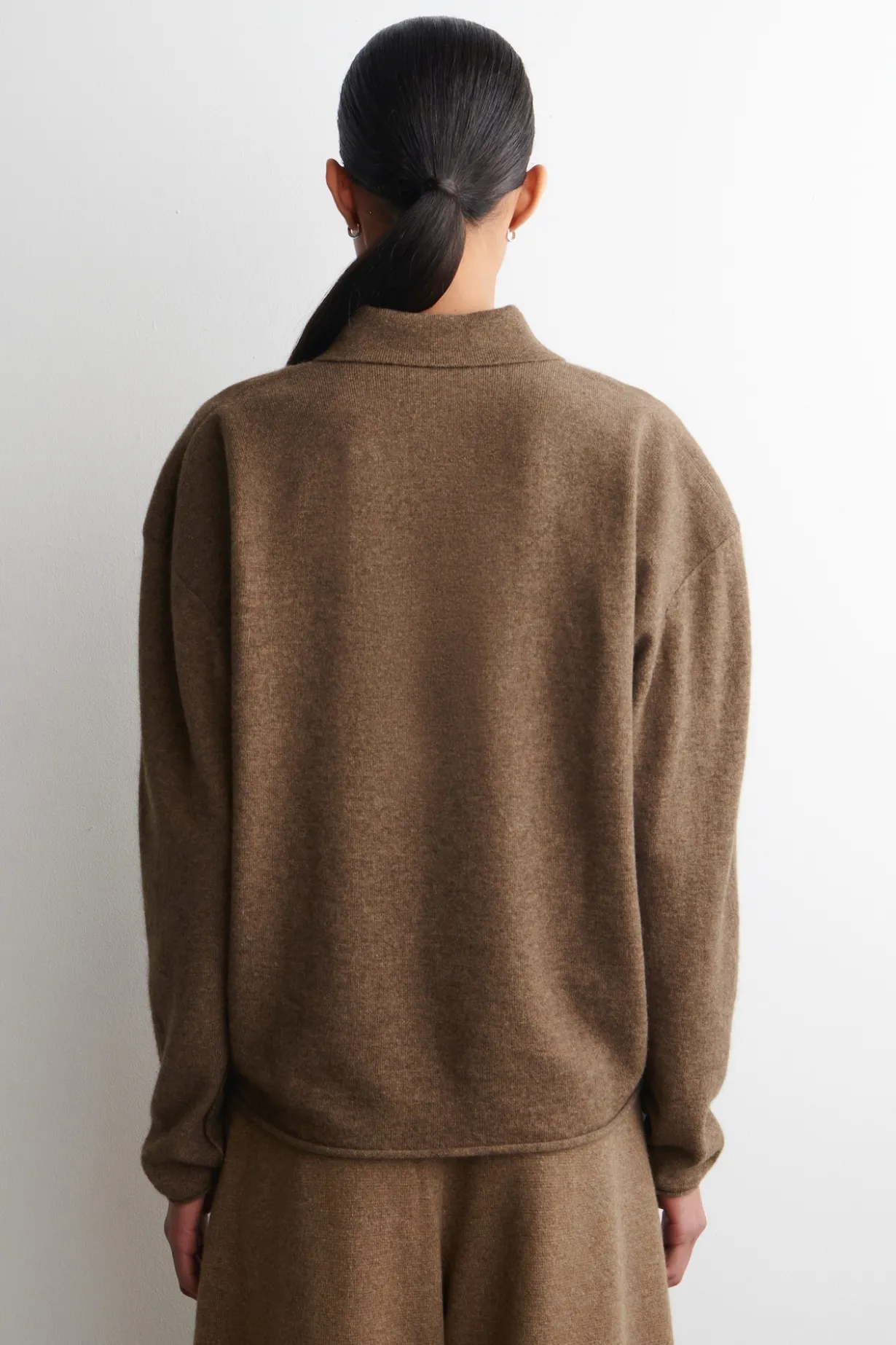 POLOSHIRT AUS MERINOWOLL-YAK-MIX