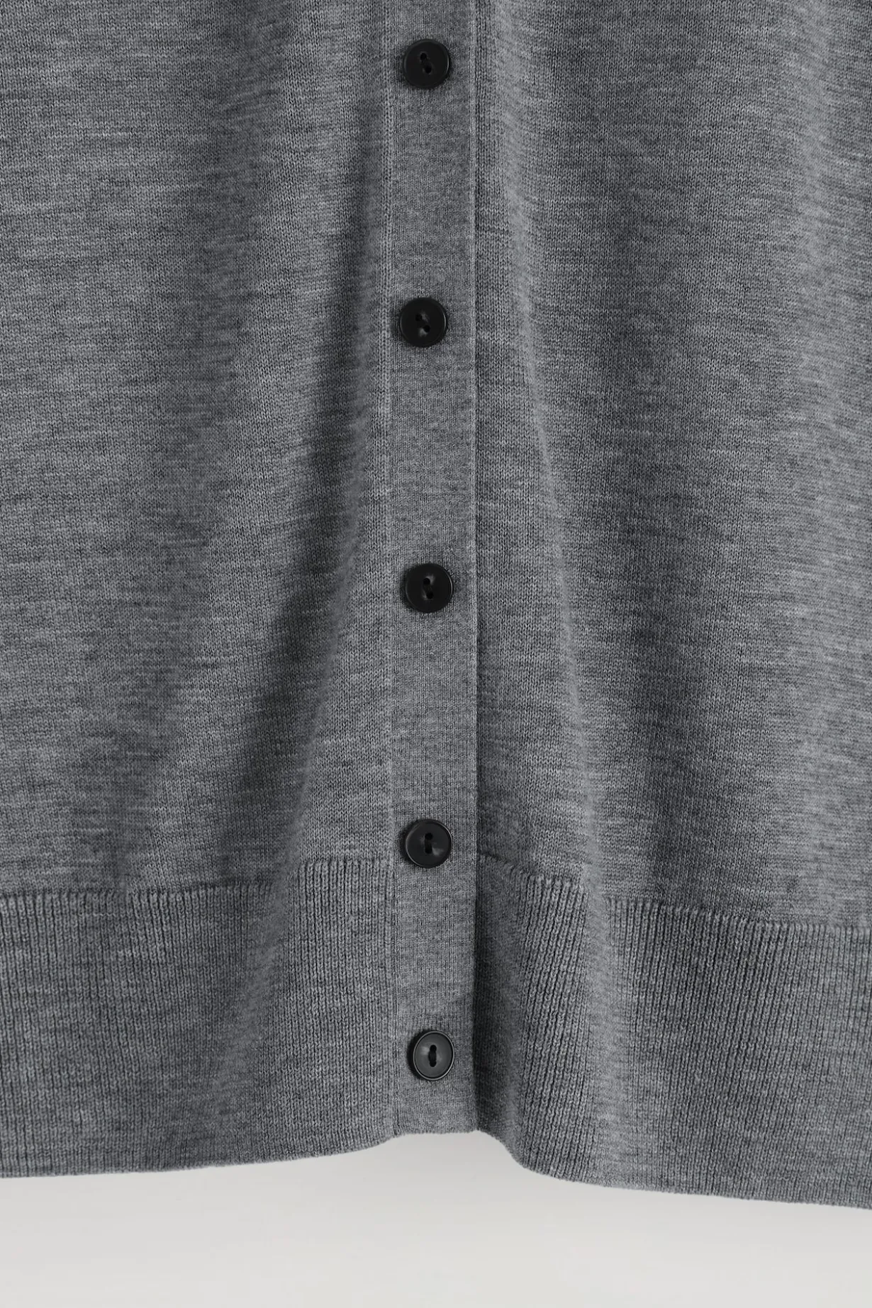 POLOSTRICKJACKE AUS MERINOWOLL-MIX