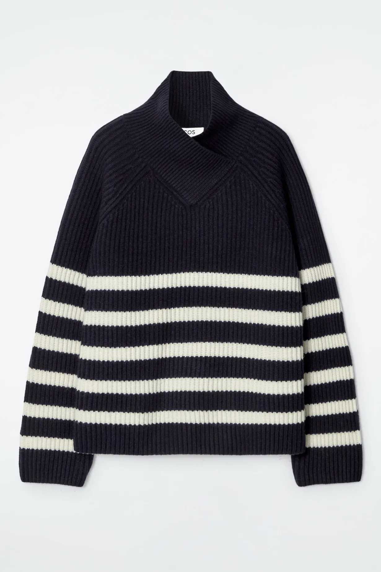 PULLOVER AUS MERINOWOLLE MIT KRAGEN