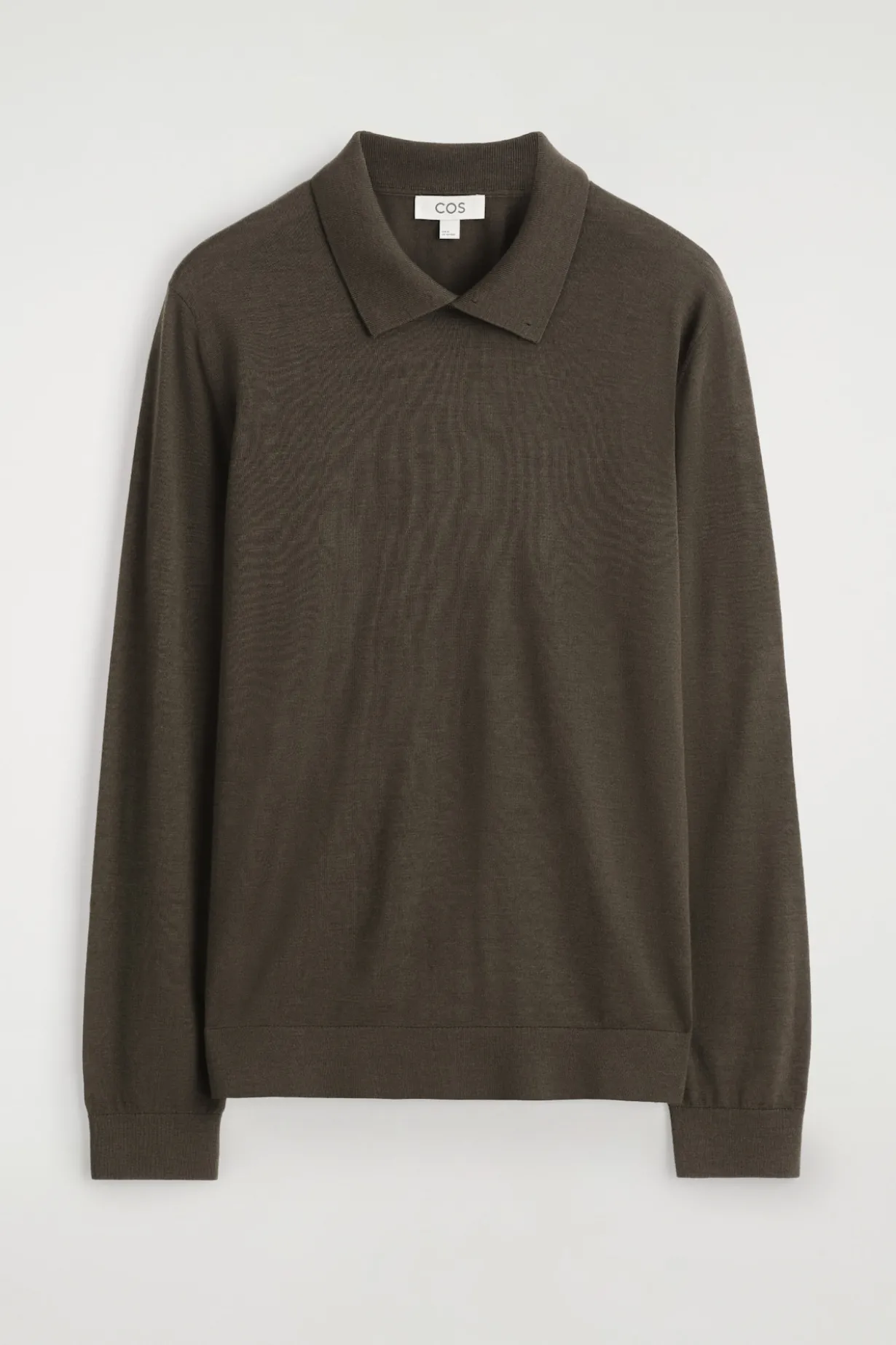 PULLOVER AUS MERINOWOLLE MIT KNÖPFEN AM KRAGEN