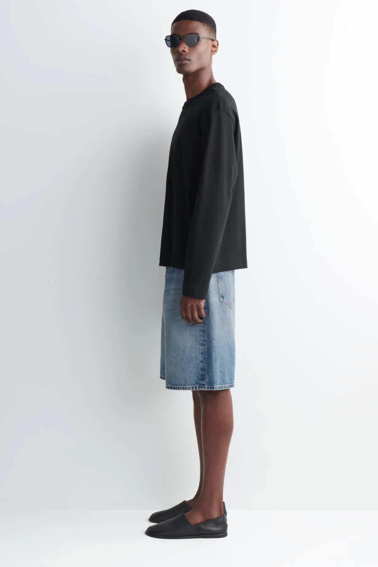 RIDER JEANSSHORTS MIT LOCKERER PASSFORM
