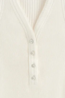 RIPPSTRICK-TANKTOP MIT HENLEY-AUSSCHNITT