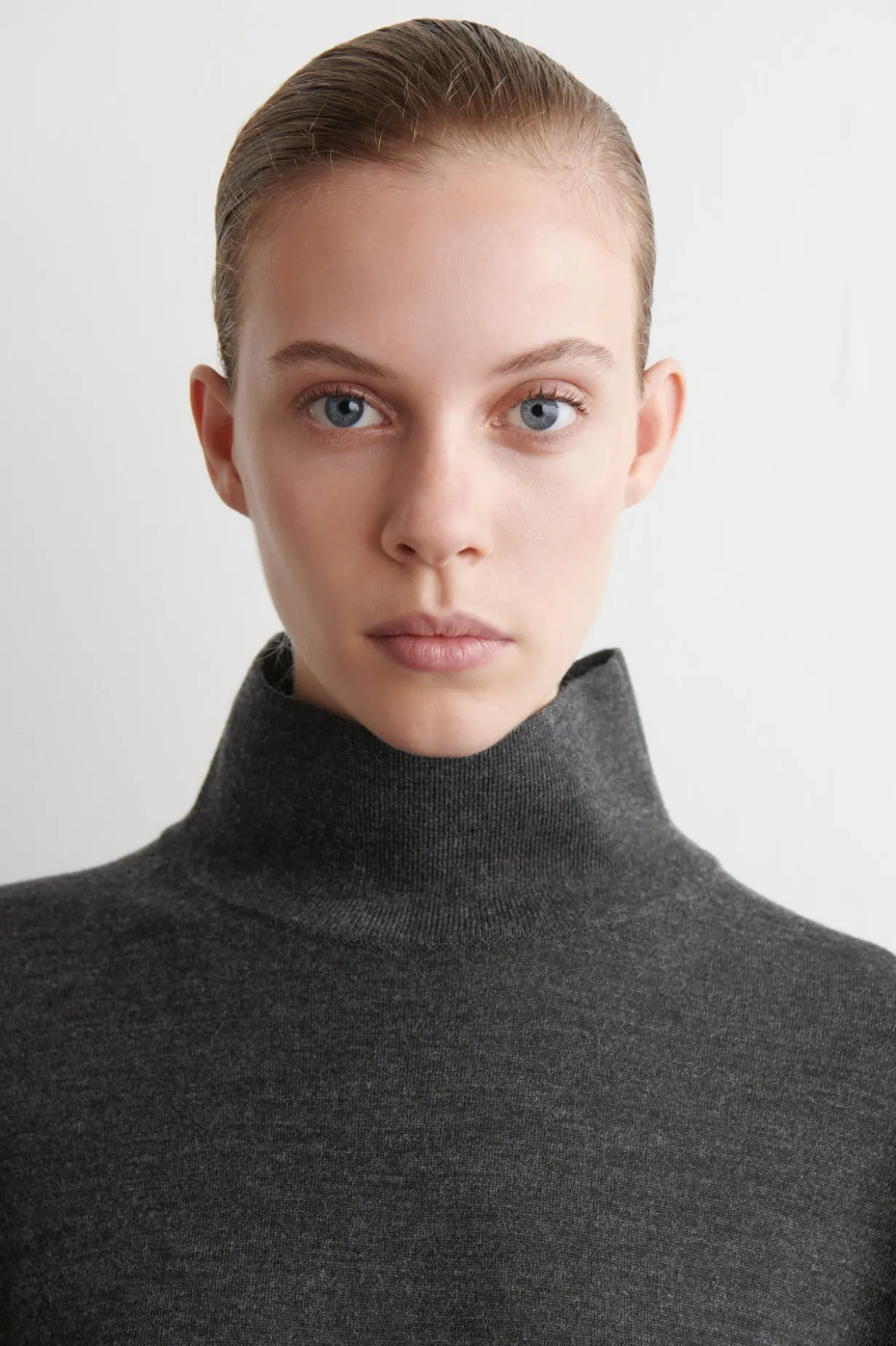 ROLLKRAGENPULLOVER AUS MERINOWOLLE