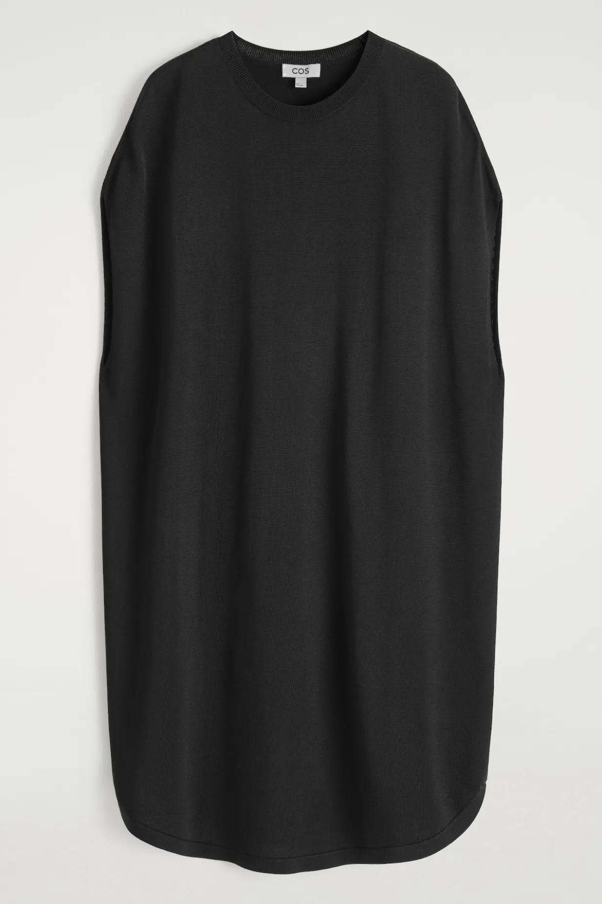 RUND GESCHNITTENES STRICKKLEID