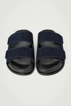 SANDALEN AUS DENIM MIT ZWEI RIEMEN
