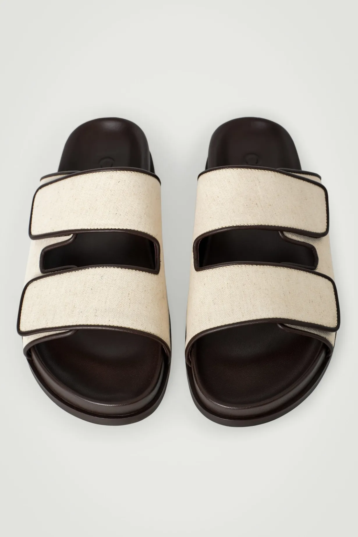 SANDALEN AUS LEINEN MIT ZWEI RIEMEN