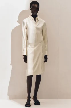SATINHEMD MIT BUTTON-DOWN-KRAGEN