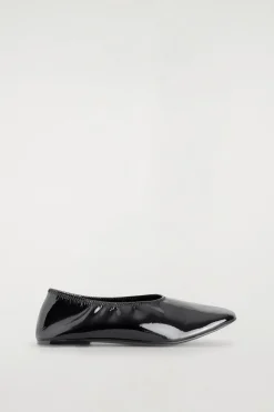 SCHLICHTE BALLERINAS AUS LEDER