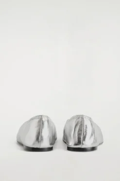 SCHLICHTE BALLERINAS AUS LEDER