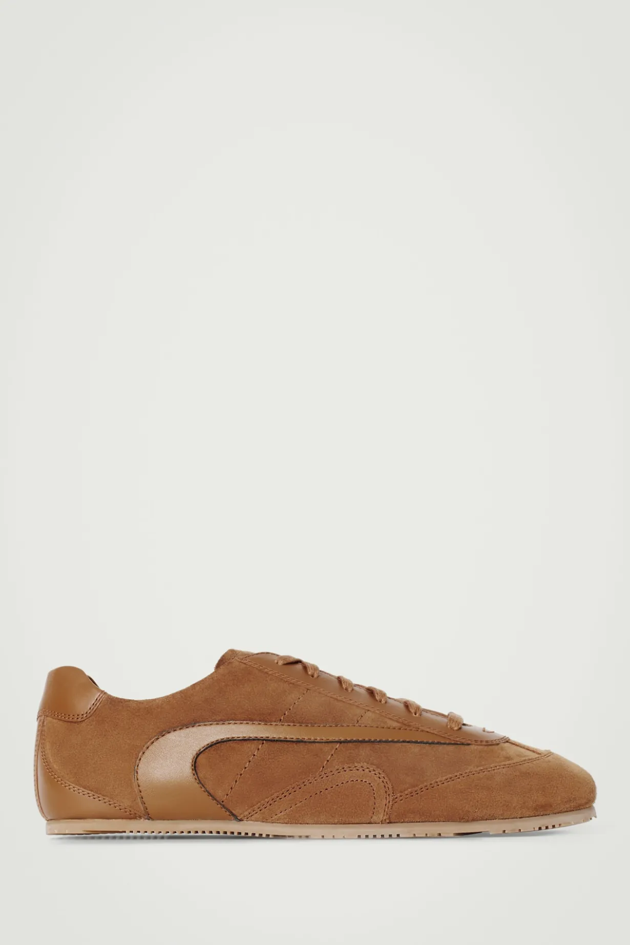 SCHLICHTE SNEAKERS AUS VELOURSLEDER