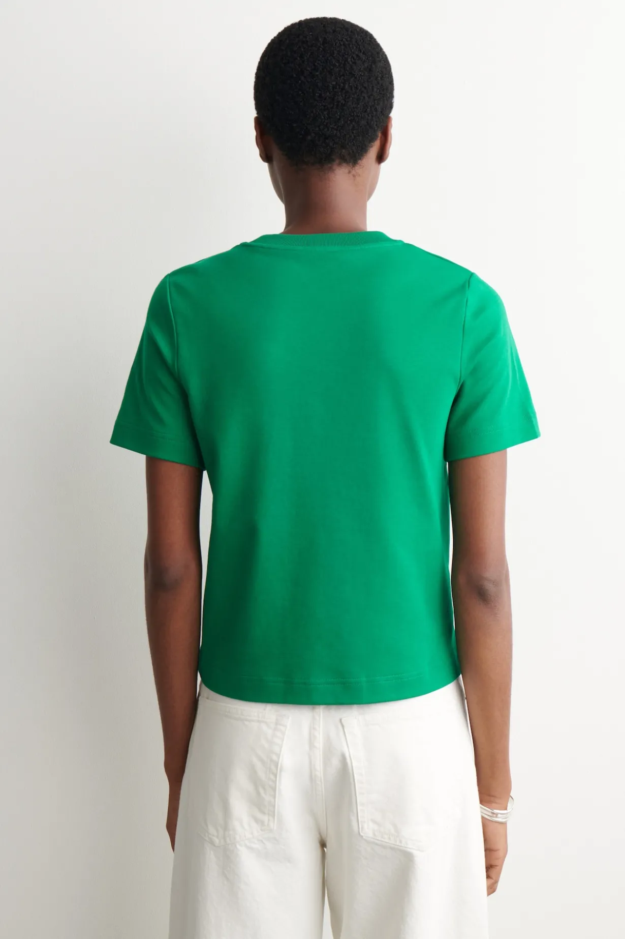 SCHLICHTES T-SHIRT