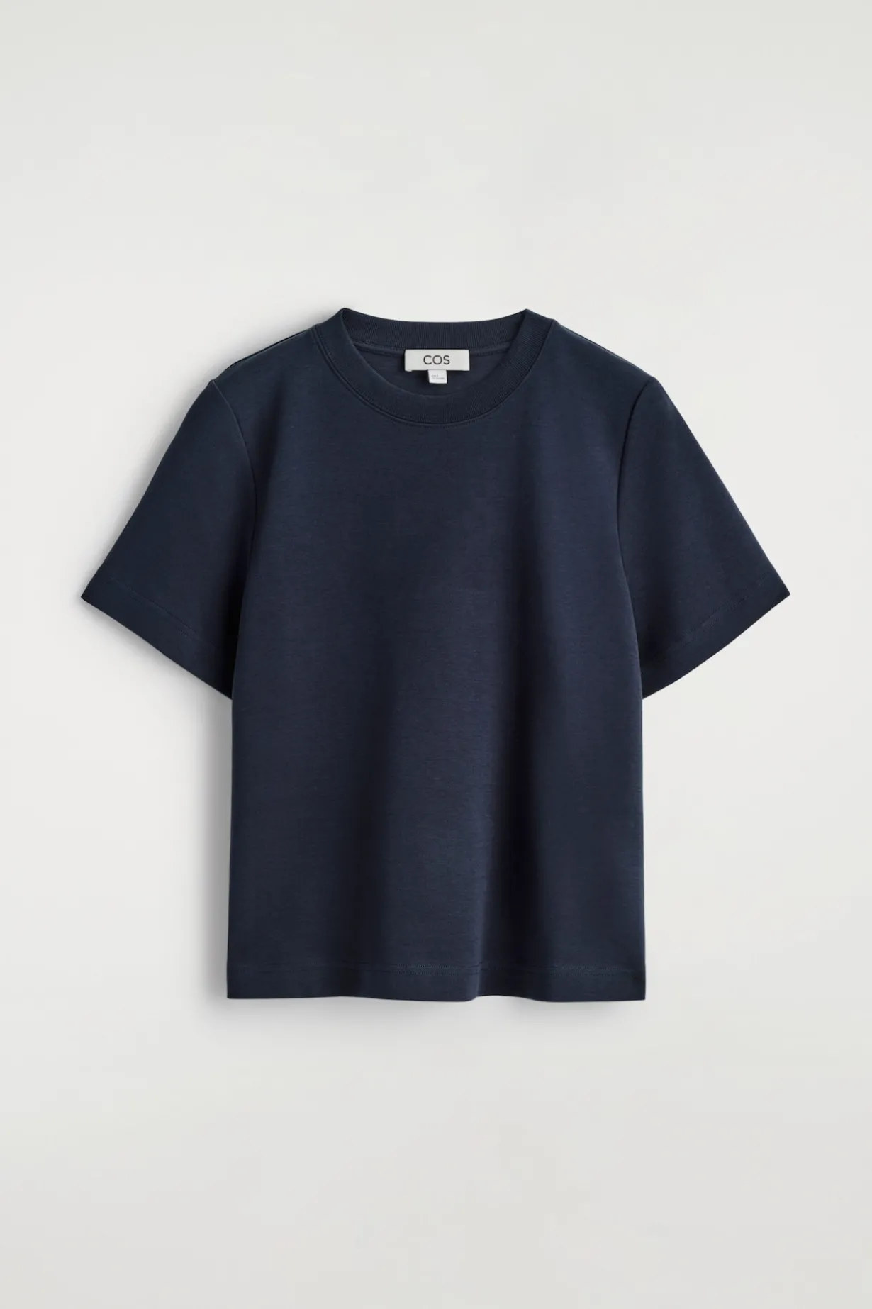 SCHLICHTES T-SHIRT