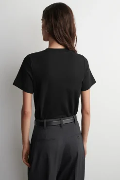 SCHLICHTES T-SHIRT