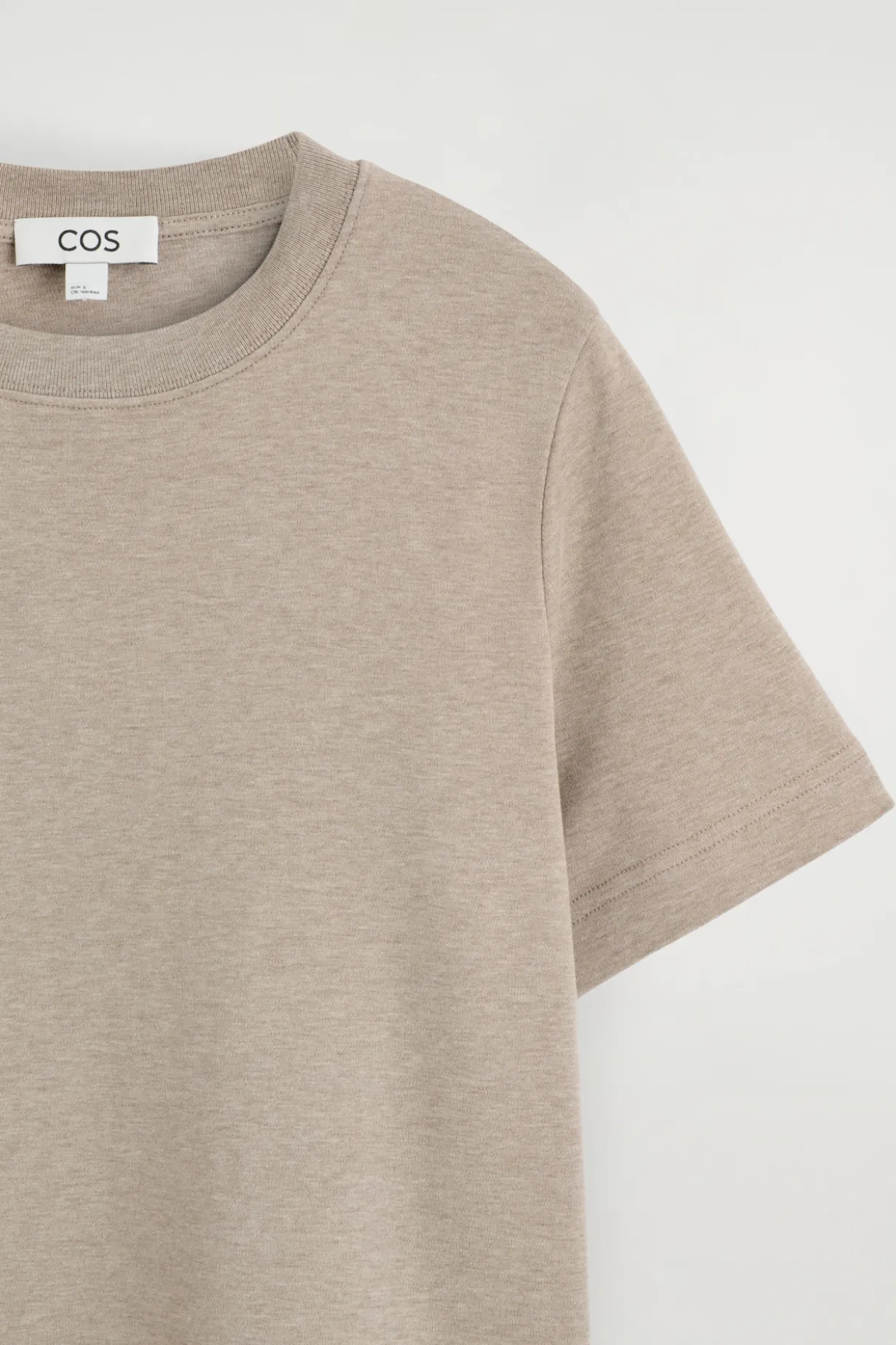 SCHLICHTES T-SHIRT
