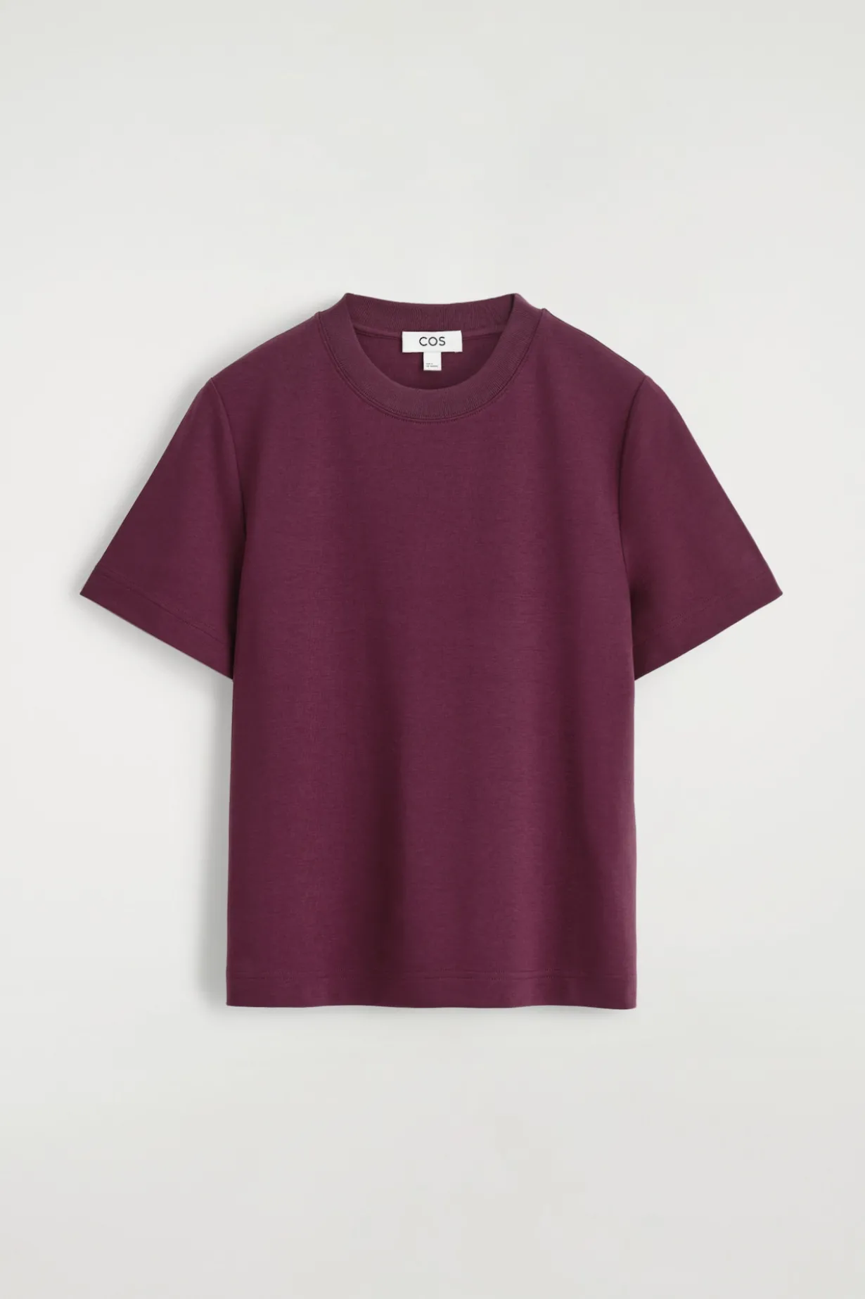 SCHLICHTES T-SHIRT